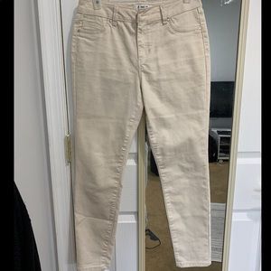 Khaki/beige mid rise skinny jeans